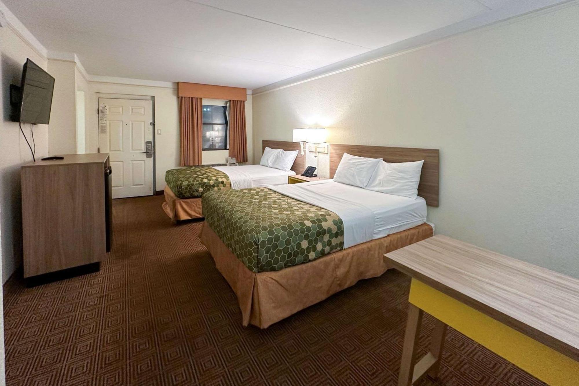 Days Inn By Wyndham Augusta Washington Rd Esterno foto