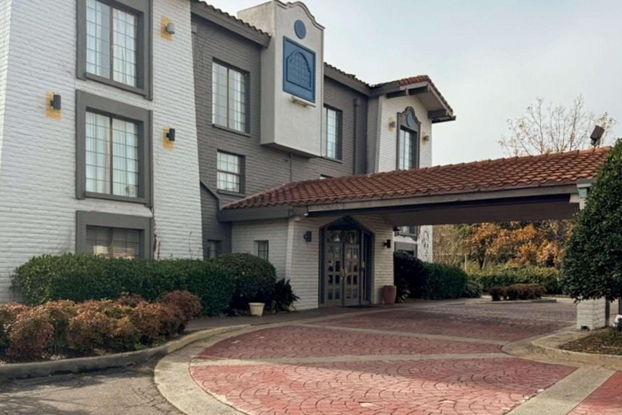 Days Inn By Wyndham Augusta Washington Rd Esterno foto